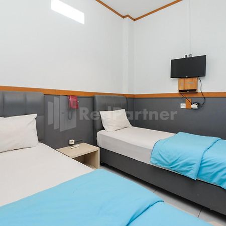 Ian Hotel Jaksa Mitra Reddoorz Cakarta Dış mekan fotoğraf