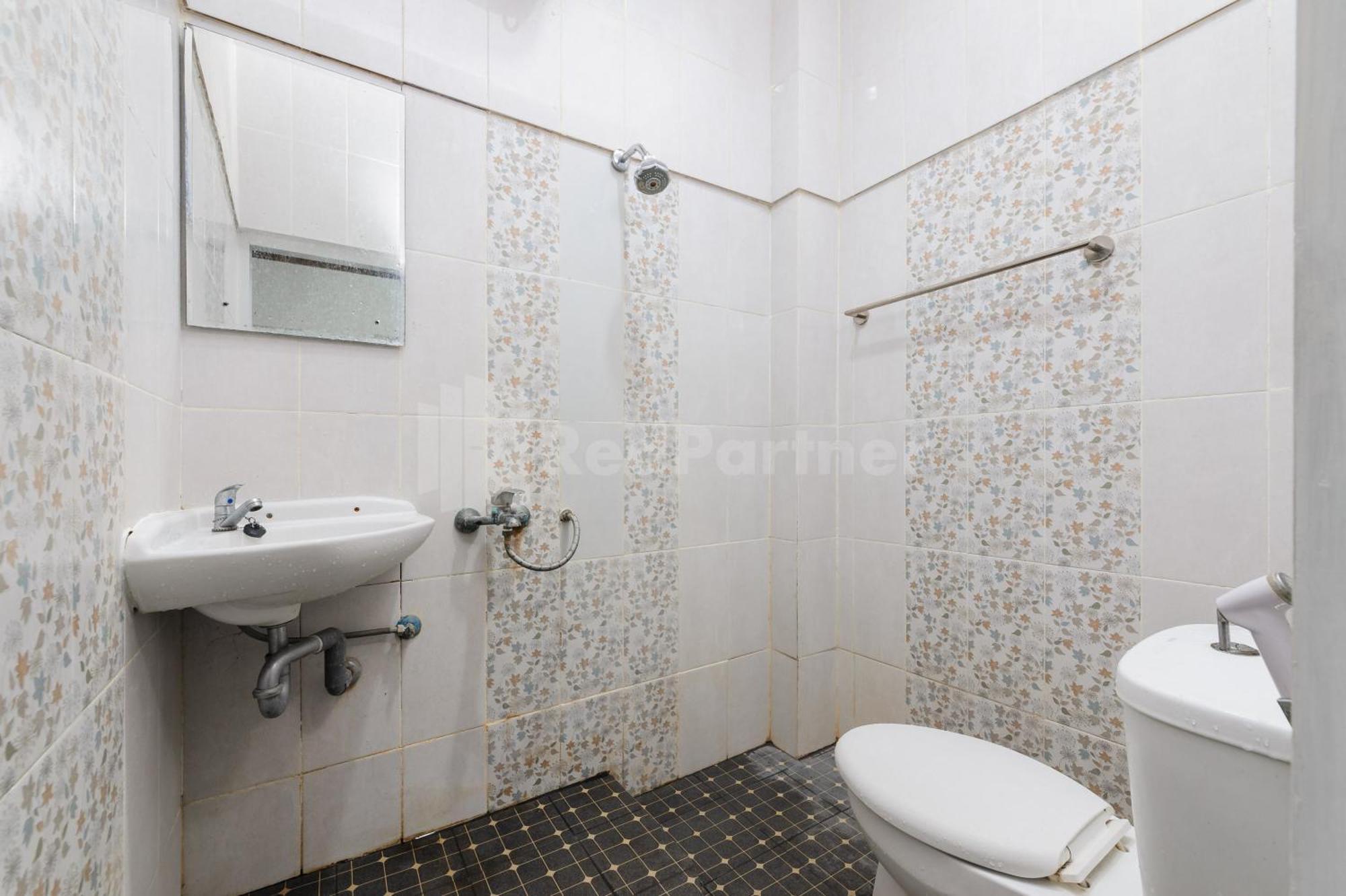 Ian Hotel Jaksa Mitra Reddoorz Cakarta Dış mekan fotoğraf